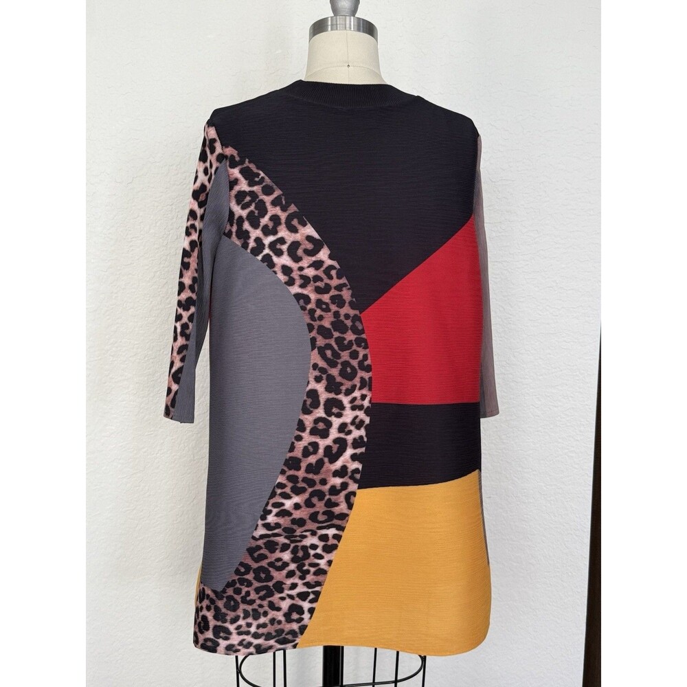 Oo Lala Colorful Graphic Women’s Top Sir S/m Artsy Print GUC - Picture 3 of 12